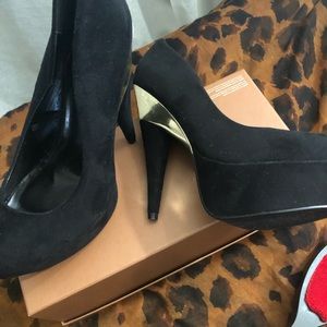 Black Suede shoes by forever 21. New